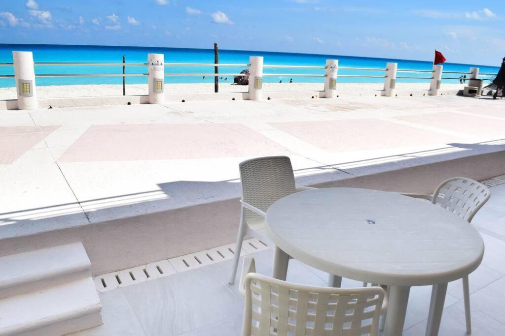 Ocean Front Villa Marlin, Best Location In Hotel Zone #109 Cancun Dış mekan fotoğraf